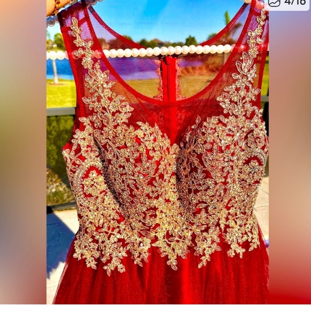 HOCO/PROM Dress - Picture 2 of 4